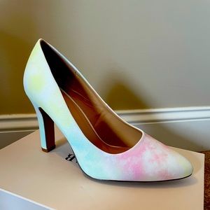 Tie Dye Pumps